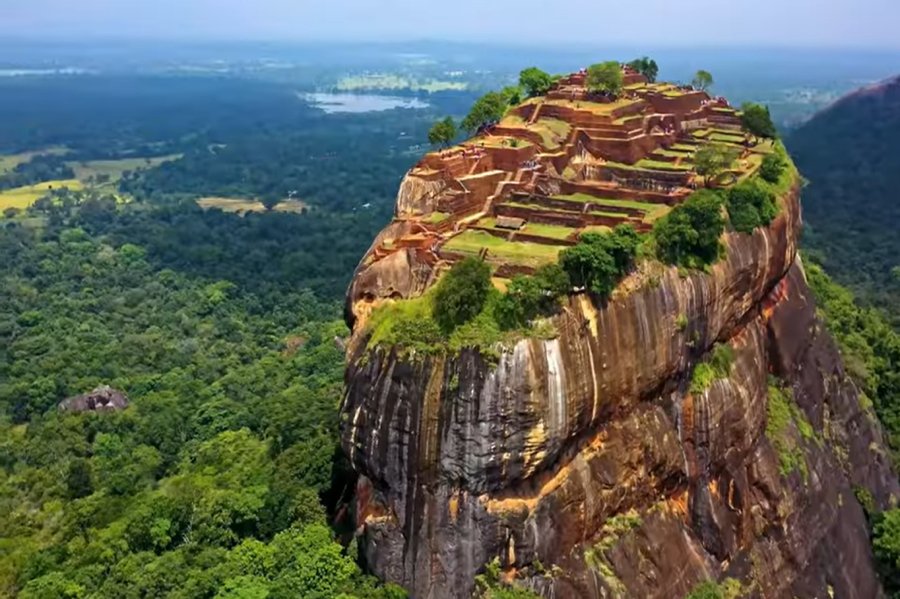 Sri Lanka's heritage of Kandy and Colombo!
