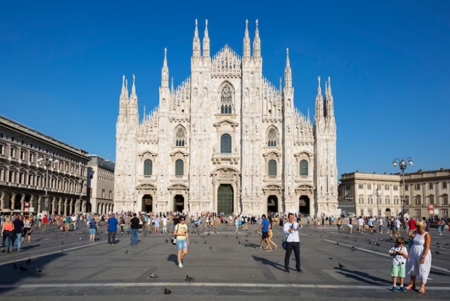 Documents required for Italy Tourist Visa!